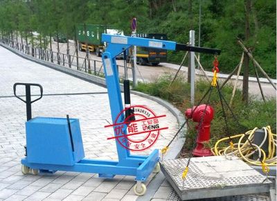 點擊查看詳細信息<br>標題：華友機械移動式小吊機 閱讀次數：9788
