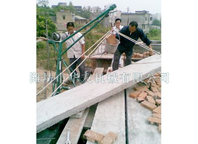 點擊查看詳細信息<br>標題：濰坊華友機械建筑小吊機 閱讀次數：5126