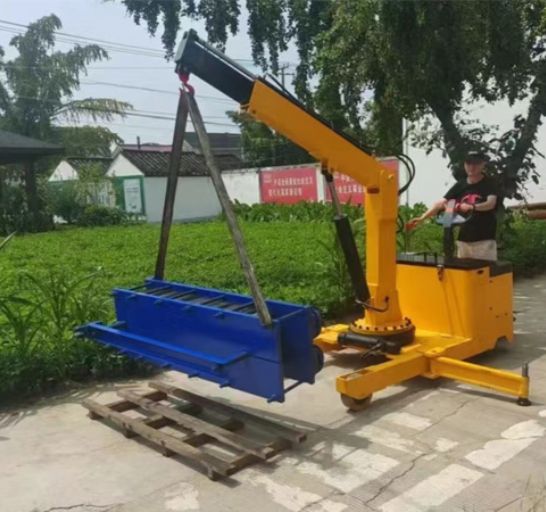 點擊查看詳細信息<br>標題：移動式液壓吊機 多款液壓小吊機 閱讀次數：1899
